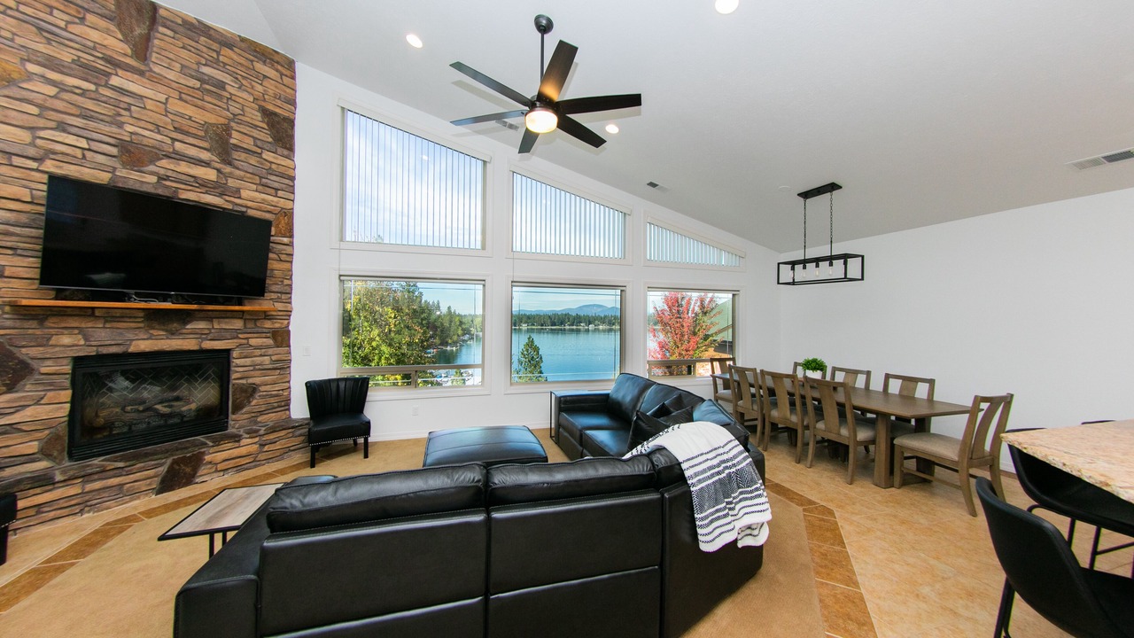 Photo of Livingroom in Hayden View Estates
