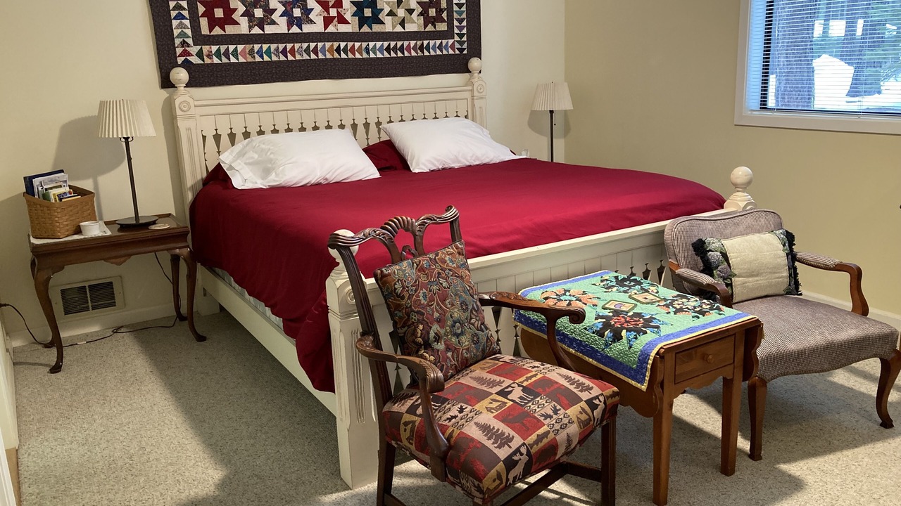 Photo of Bedroom in Black Butte Ranch