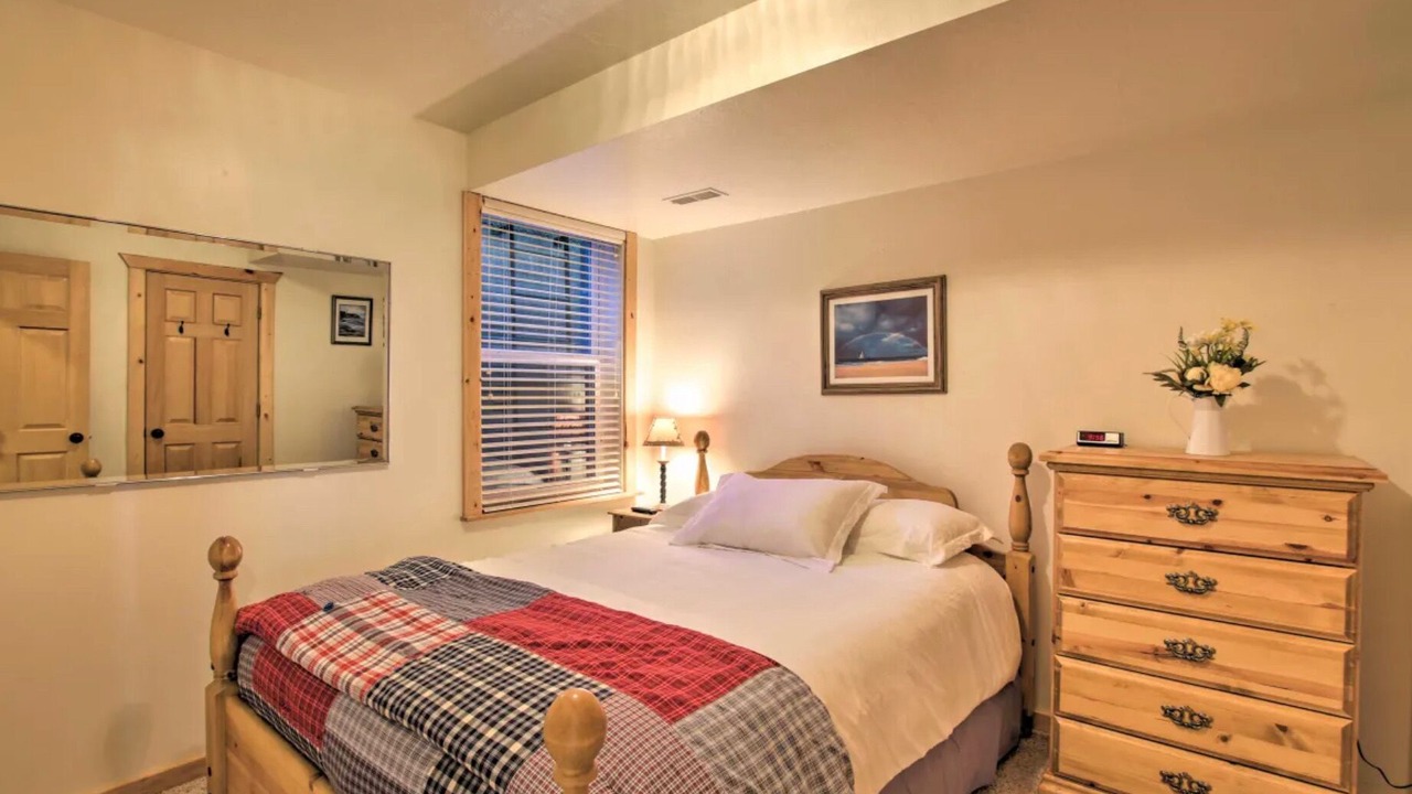 Photo of Bedroom in Harbor Village