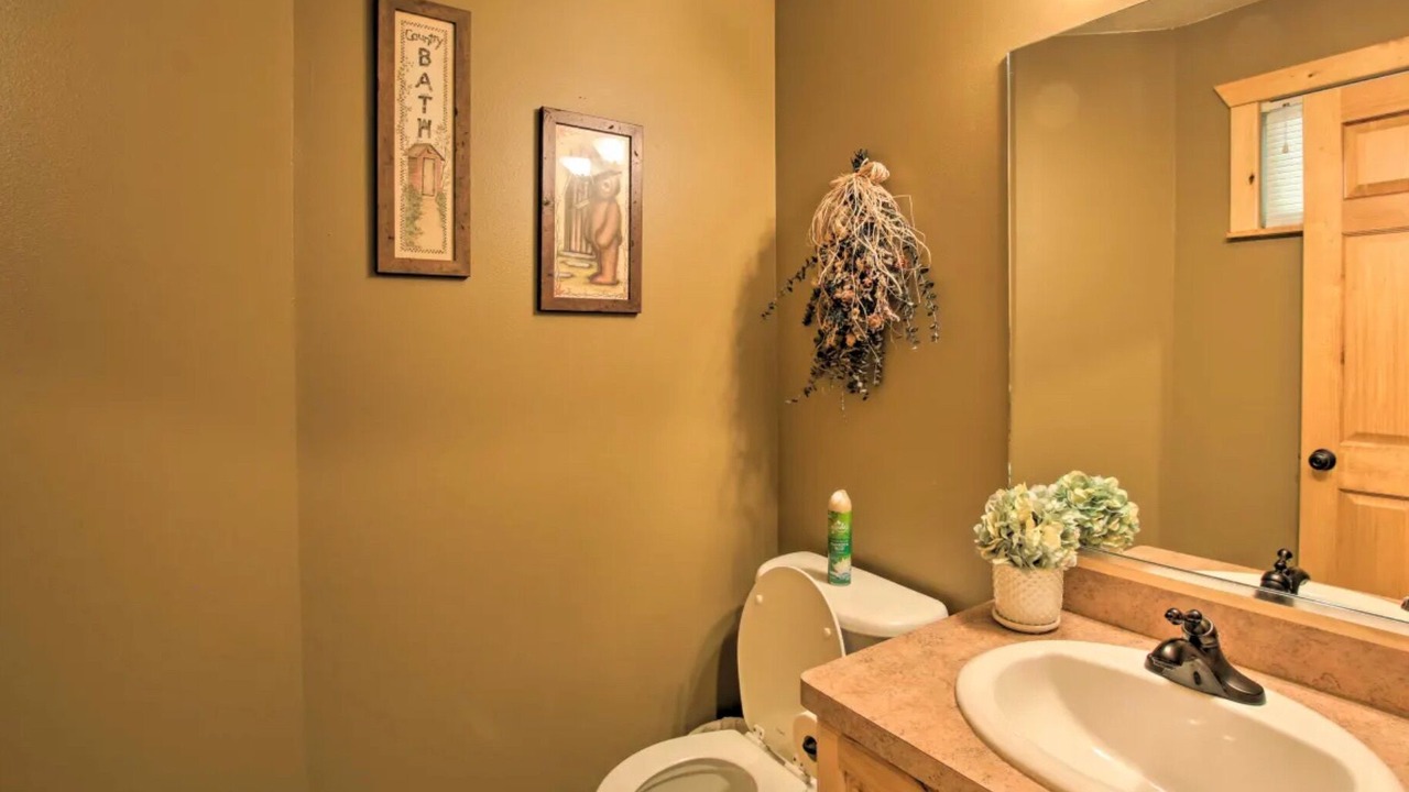 Photo of Bathroom in Harbor Village