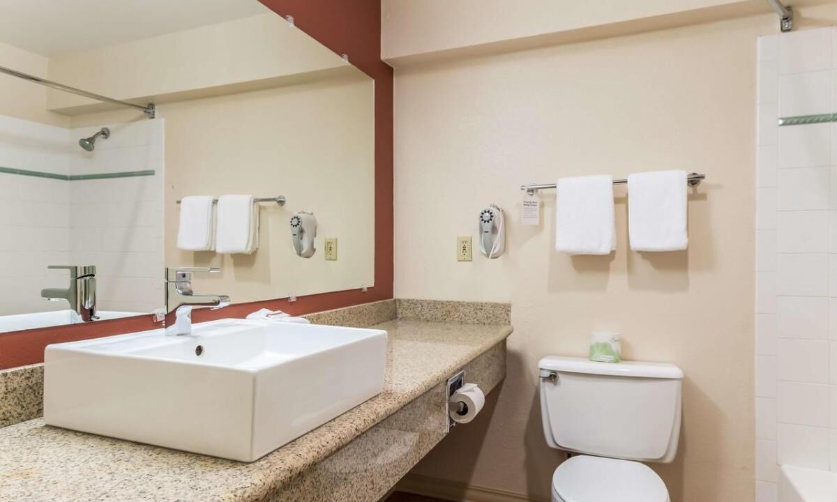 Photo of Bathroom in SeaTac