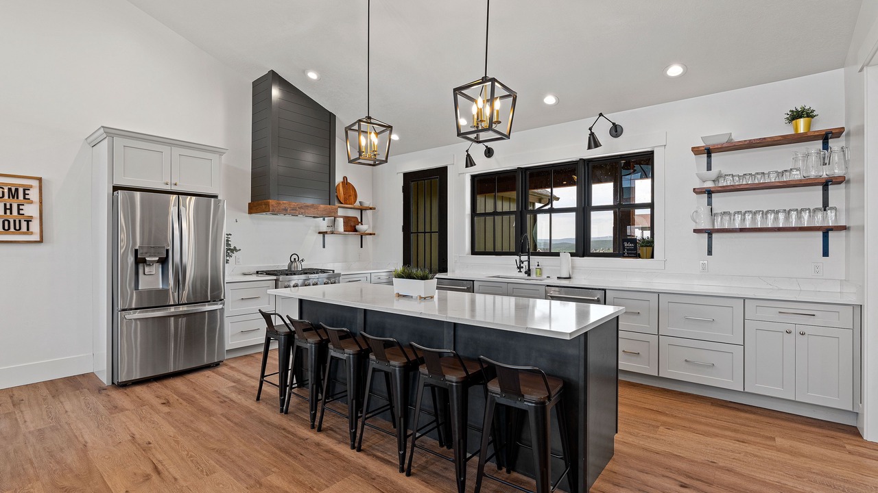 Photo of Kitchen in Cherimoya Hill