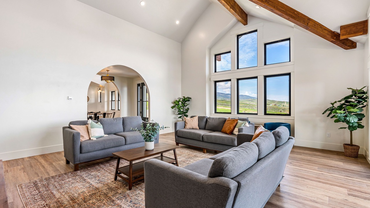 Photo of Livingroom in Cherimoya Hill