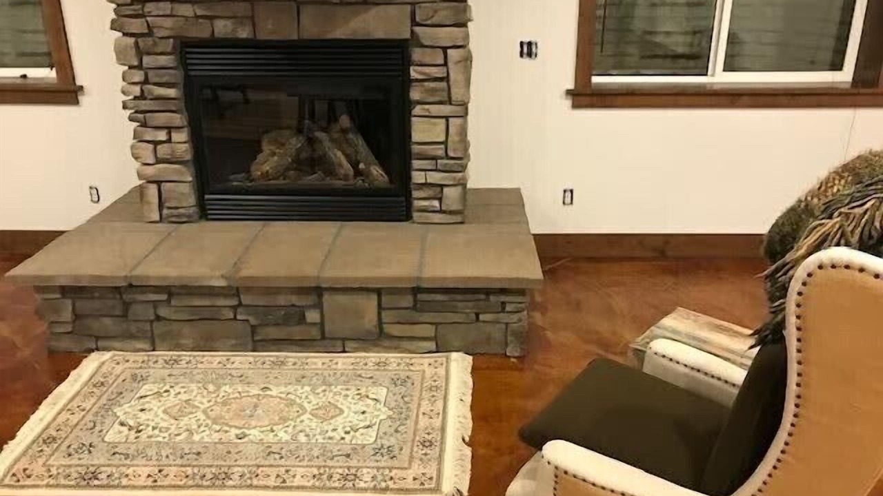 Photo of Livingroom in Victor