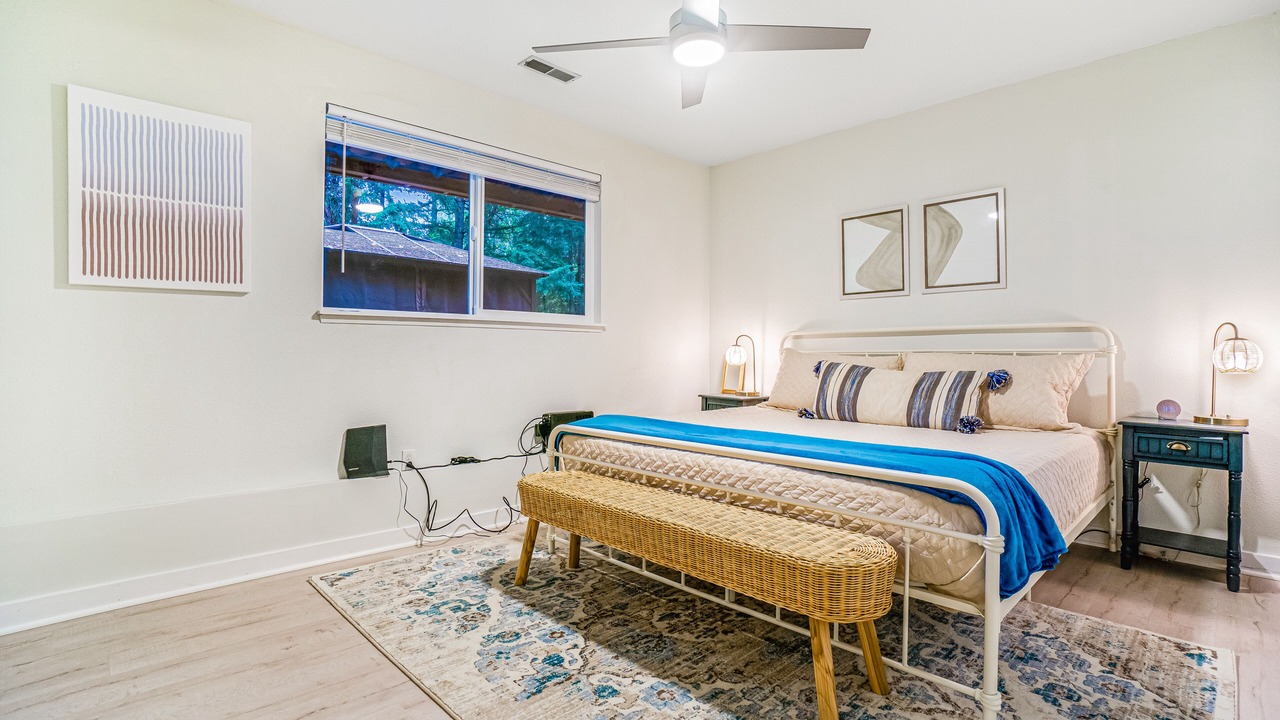 Photo of Bedroom in West Hills