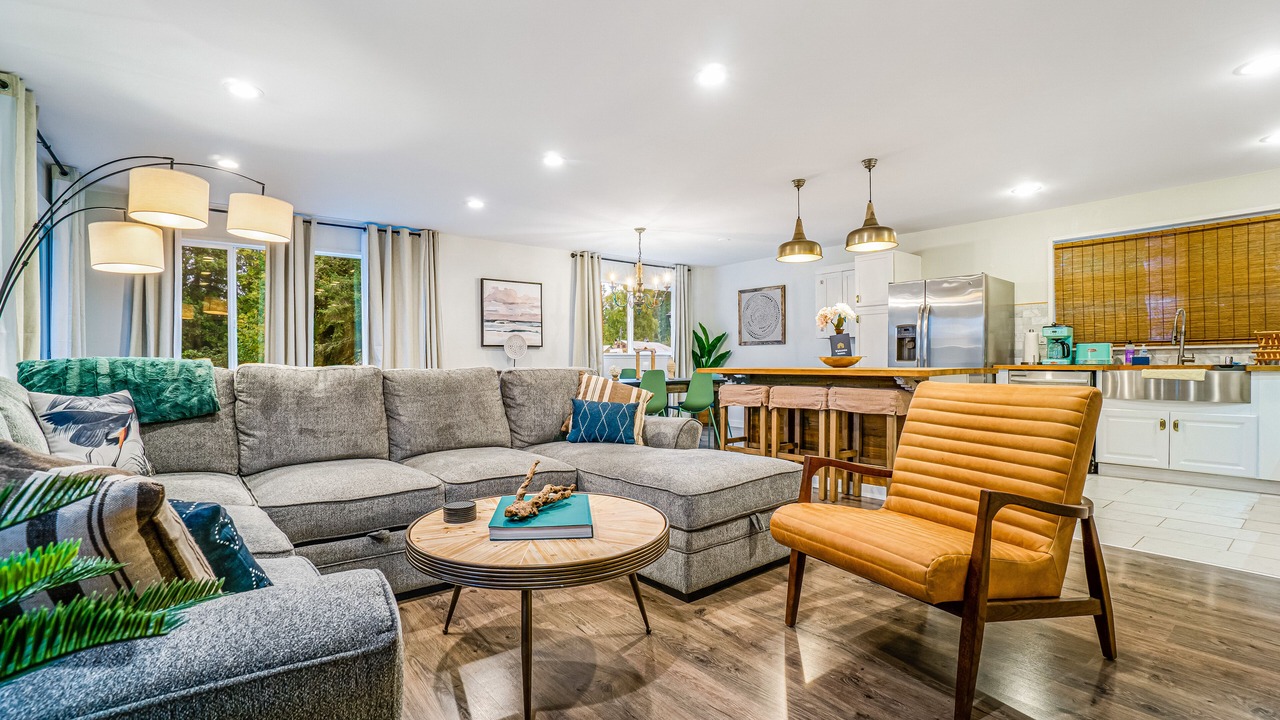 Photo of Livingroom in West Hills