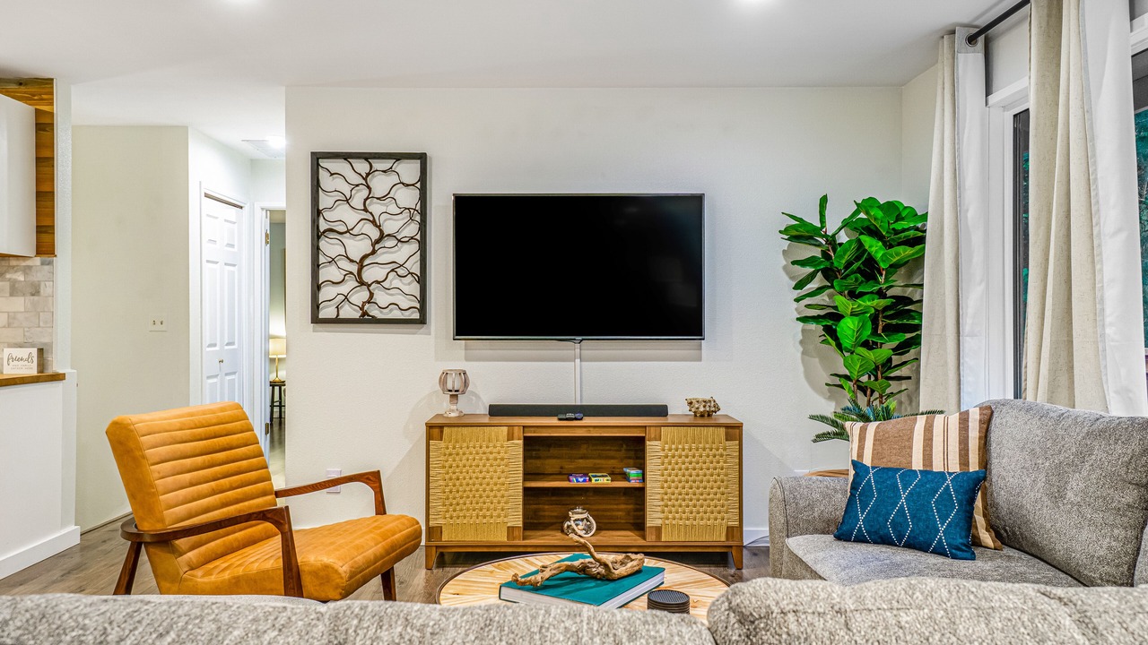 Photo of Livingroom in West Hills