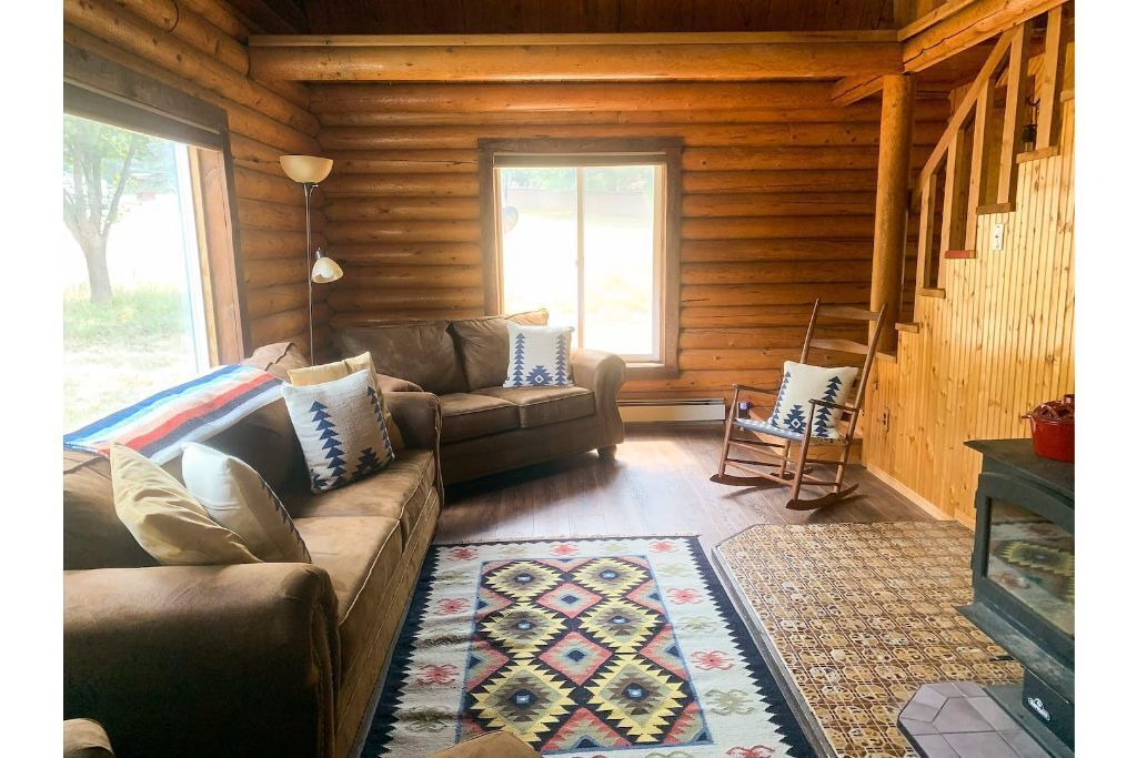 Photo of Livingroom in Garden Valley