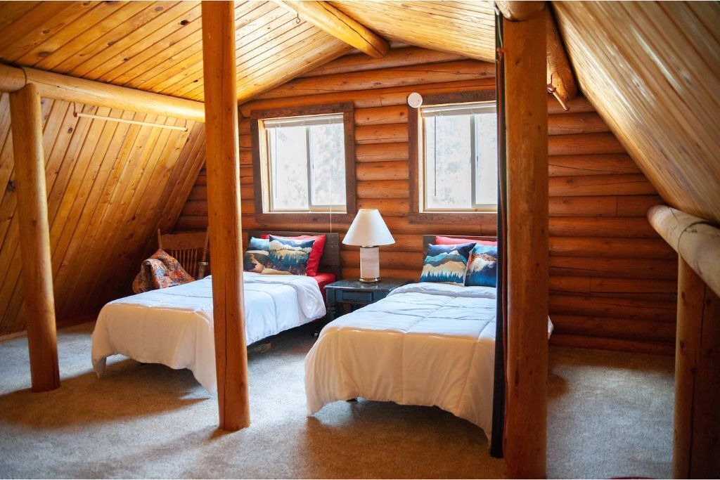 Photo of Bedroom in Garden Valley