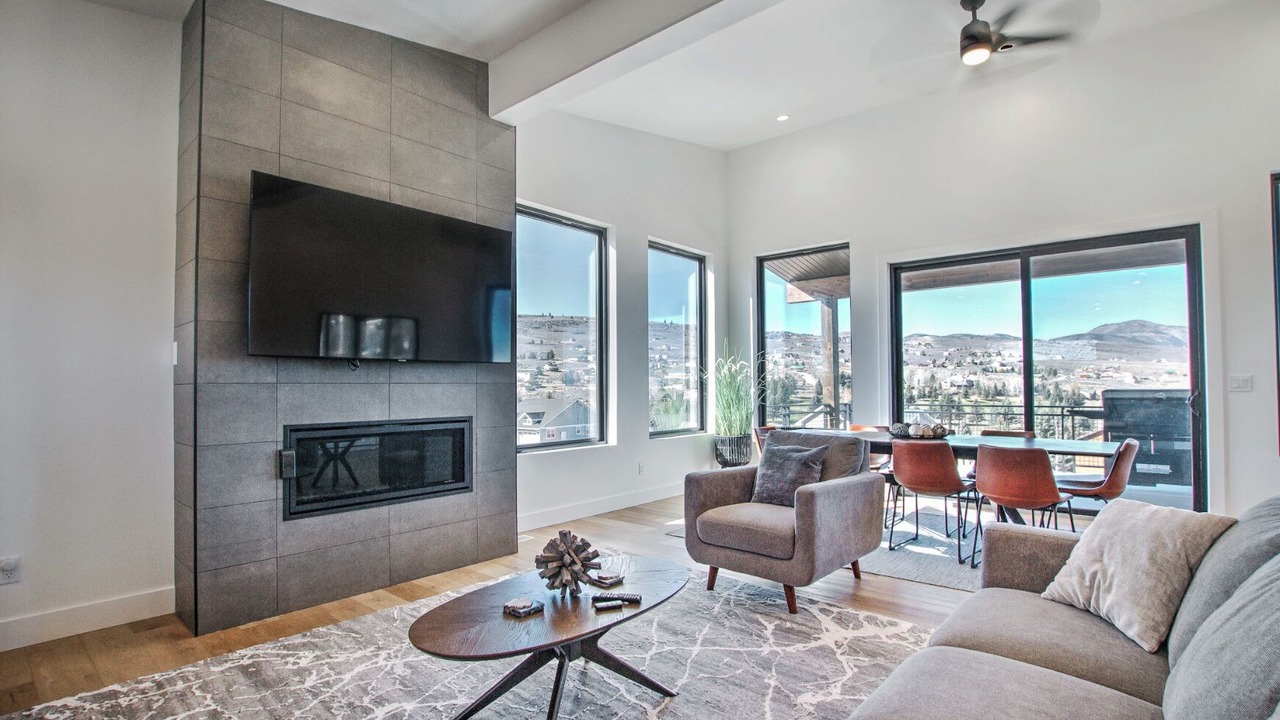 Photo of Livingroom in Sweetwater