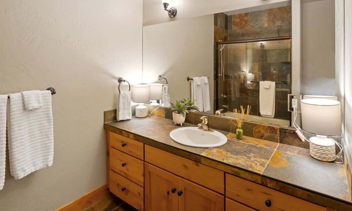 Photo of Bathroom in Dover Bay