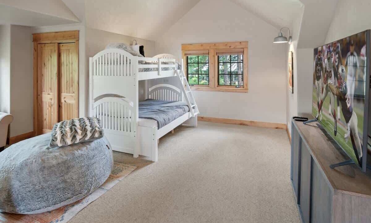 Photo of Bedroom in Dover Bay