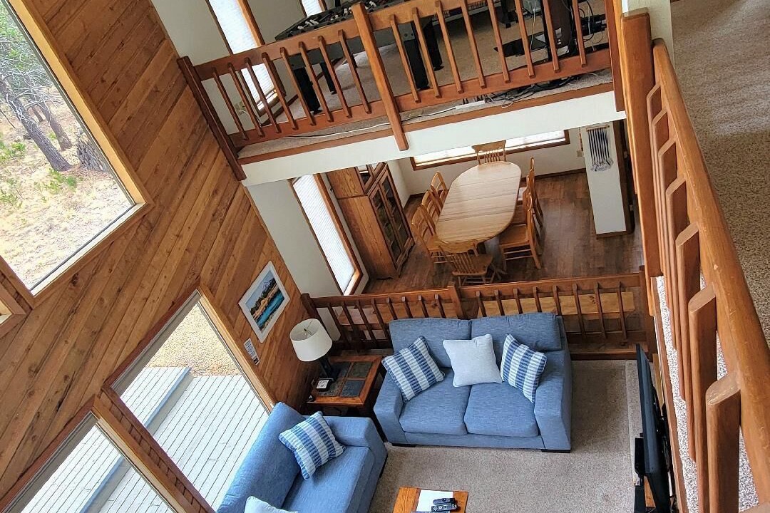 Photo of Livingroom in Sunriver