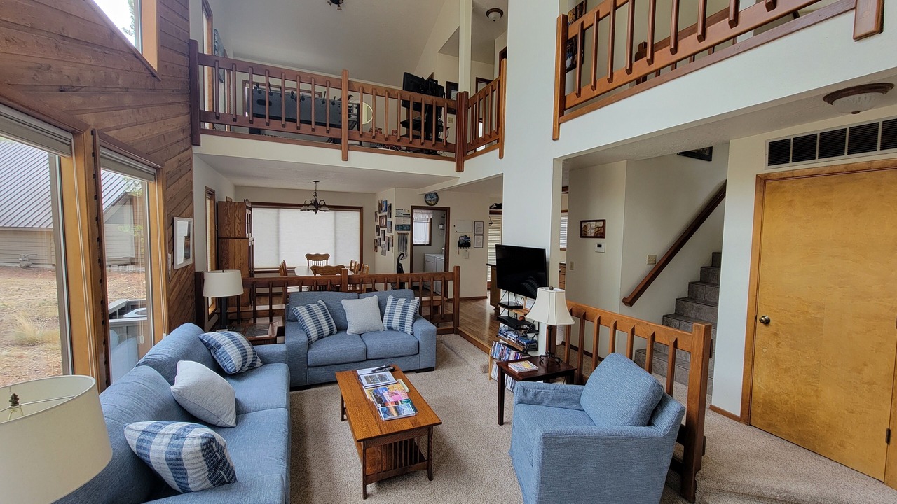 Photo of Livingroom in Sunriver