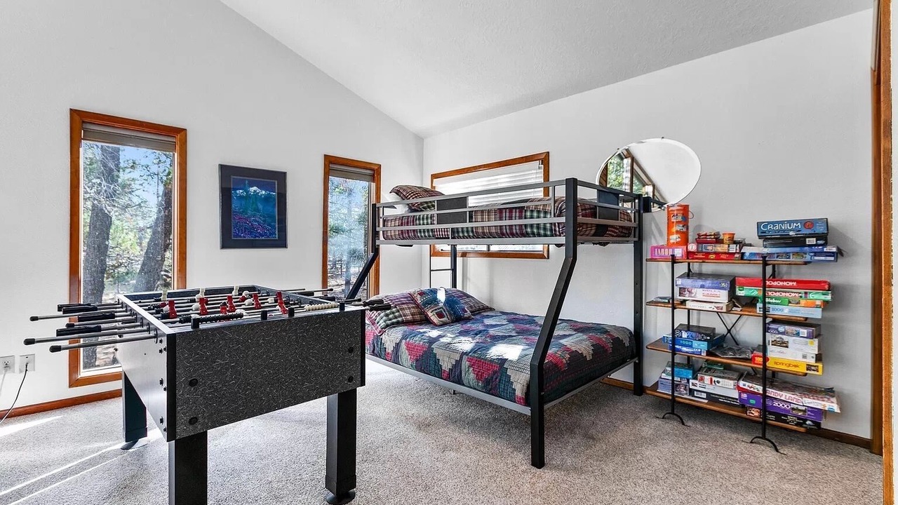 Photo of Bedroom in Sunriver