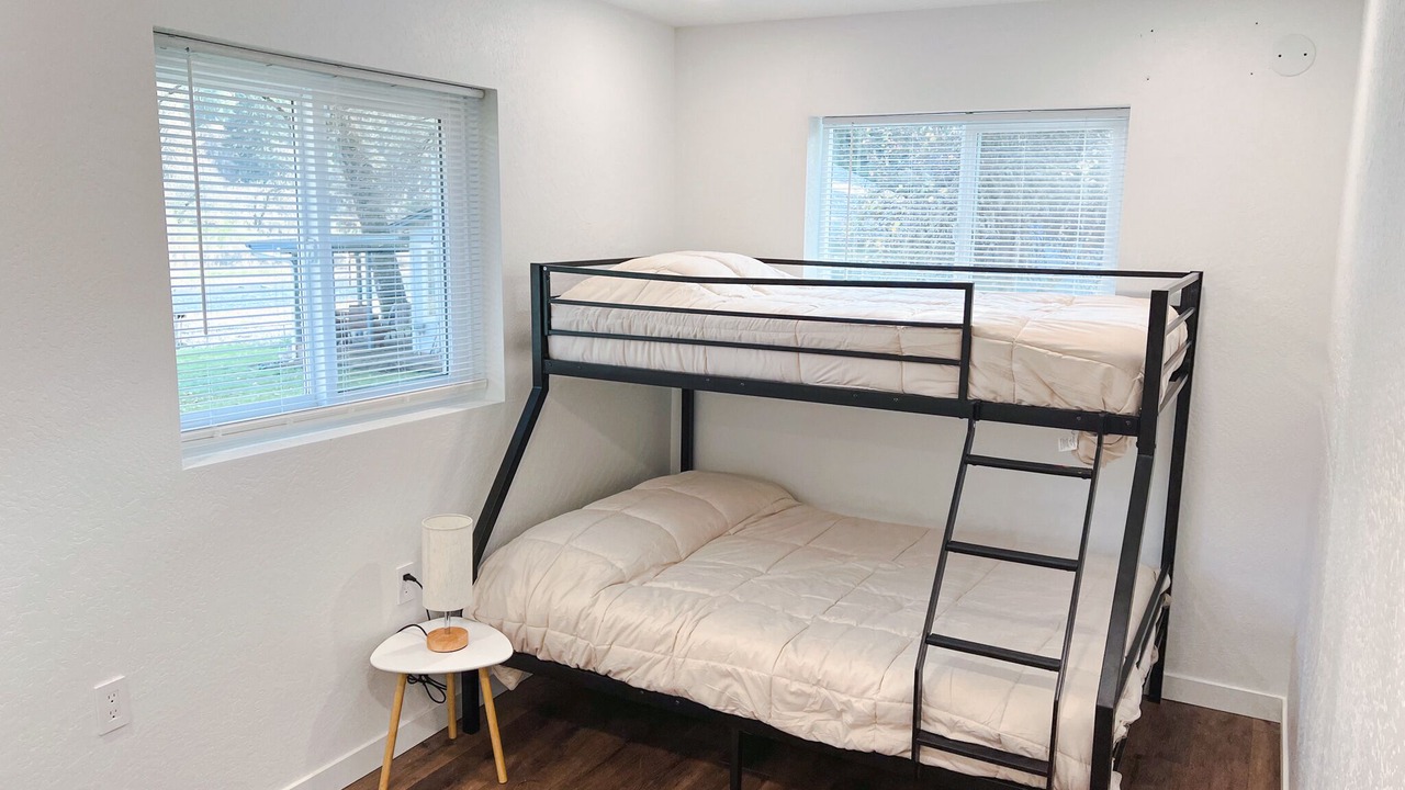Photo of Bedroom in Grants Pass