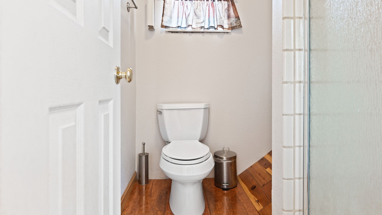 Photo of Bathroom in Weed