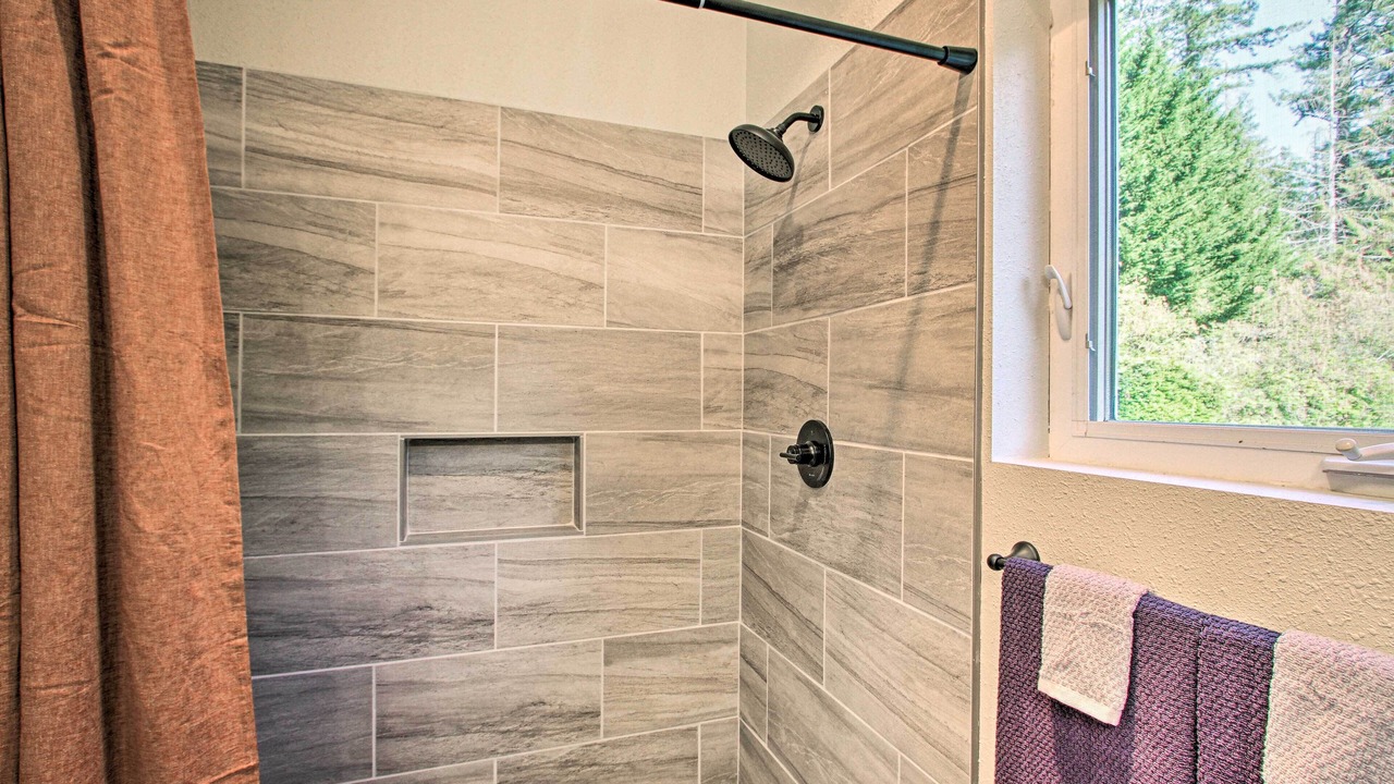 Photo of Bathroom in Anderson Island