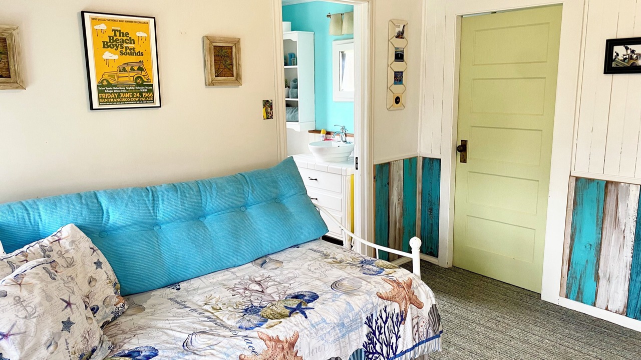 Photo of Bedroom in Rockaway Beach
