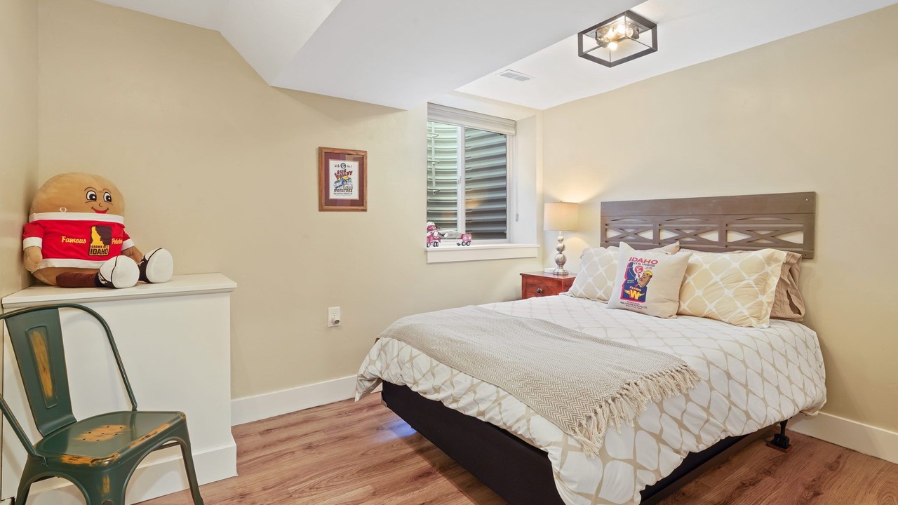 Photo of Bedroom in North End
