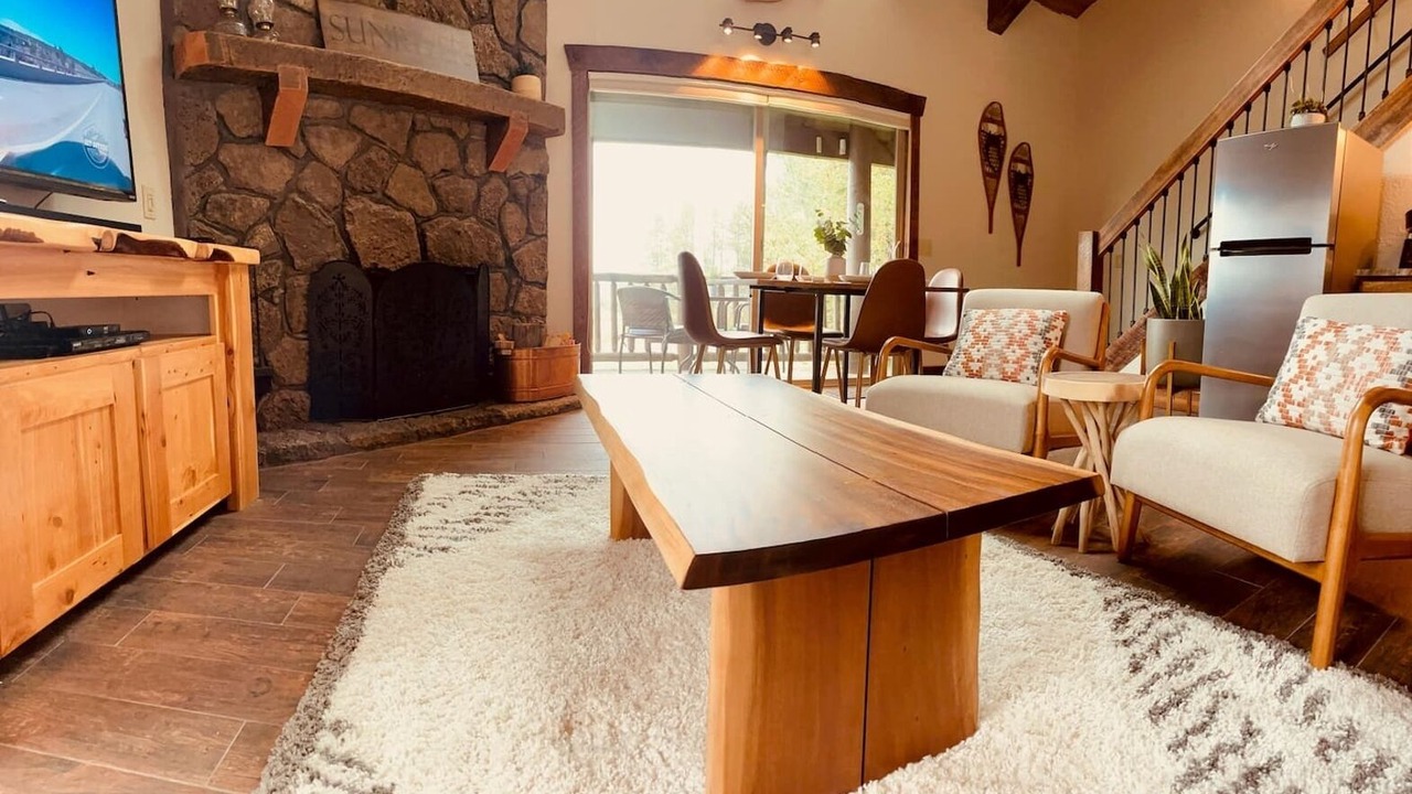 Photo of Livingroom in Sunriver