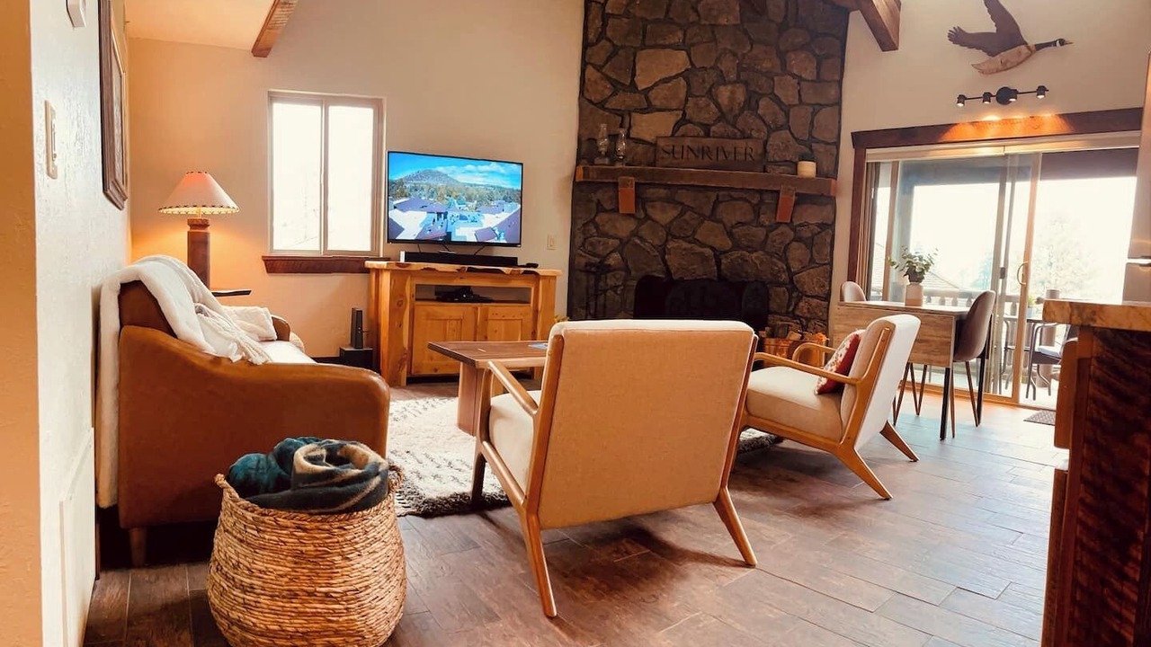 Photo of Livingroom in Sunriver