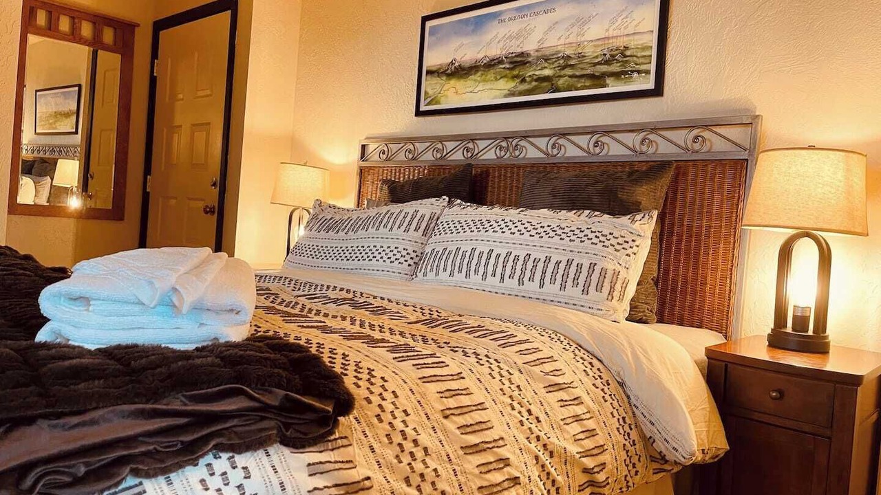 Photo of Bedroom in Sunriver
