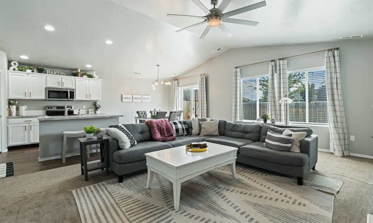 Photo of Bedroom in Nampa