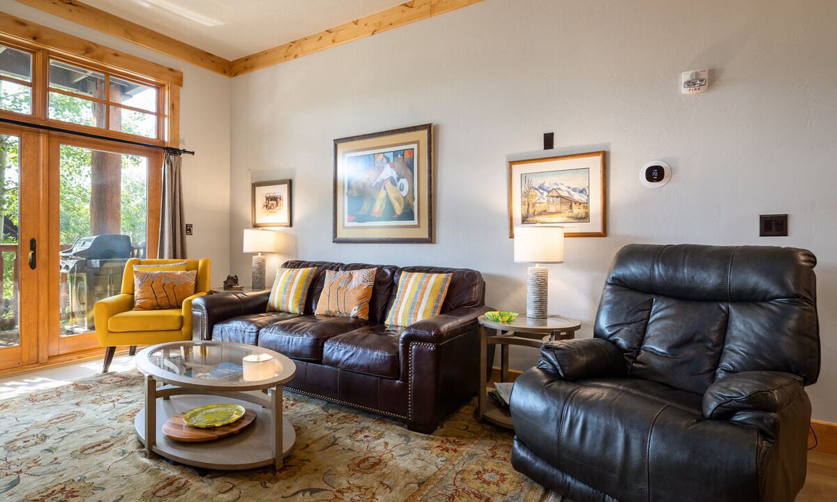 Photo of Livingroom in Victor