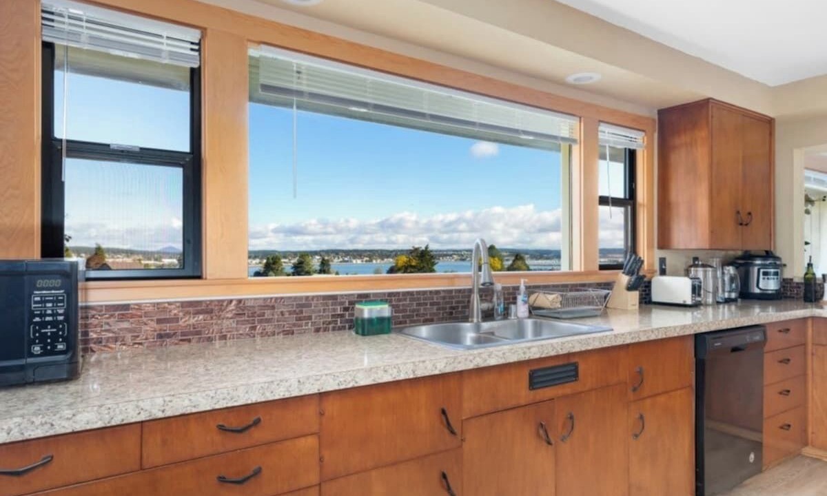 Photo of Kitchen in Oak Harbor