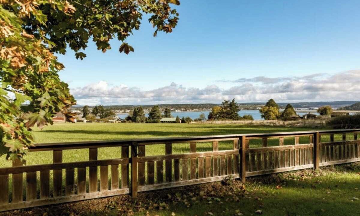 Photo of Outdoor in Oak Harbor