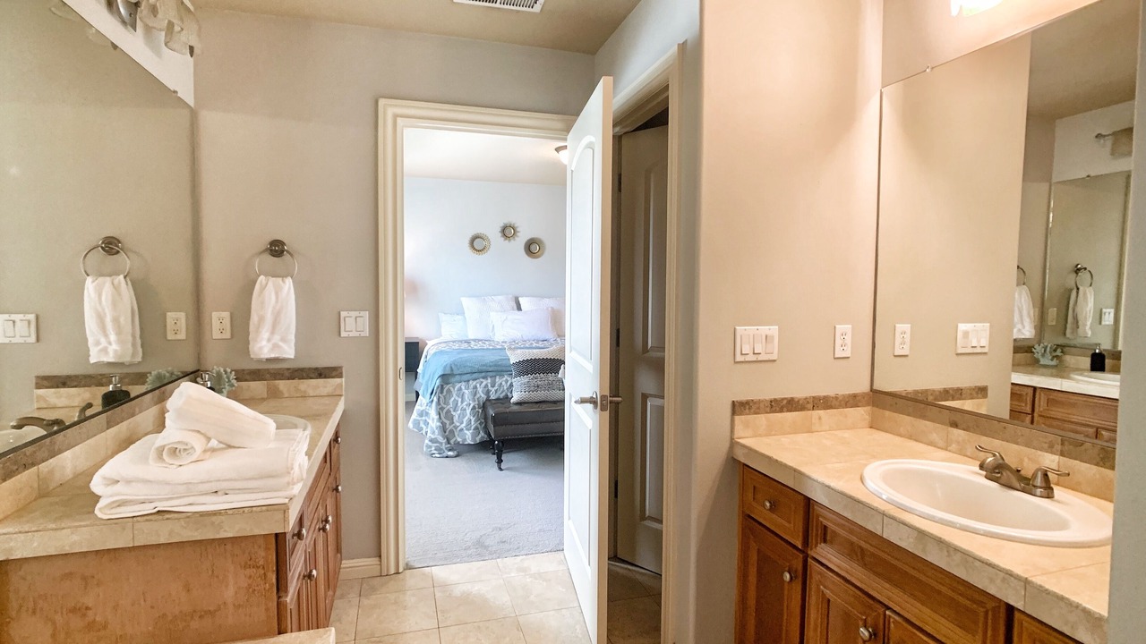 Photo of Bathroom in Starcrest