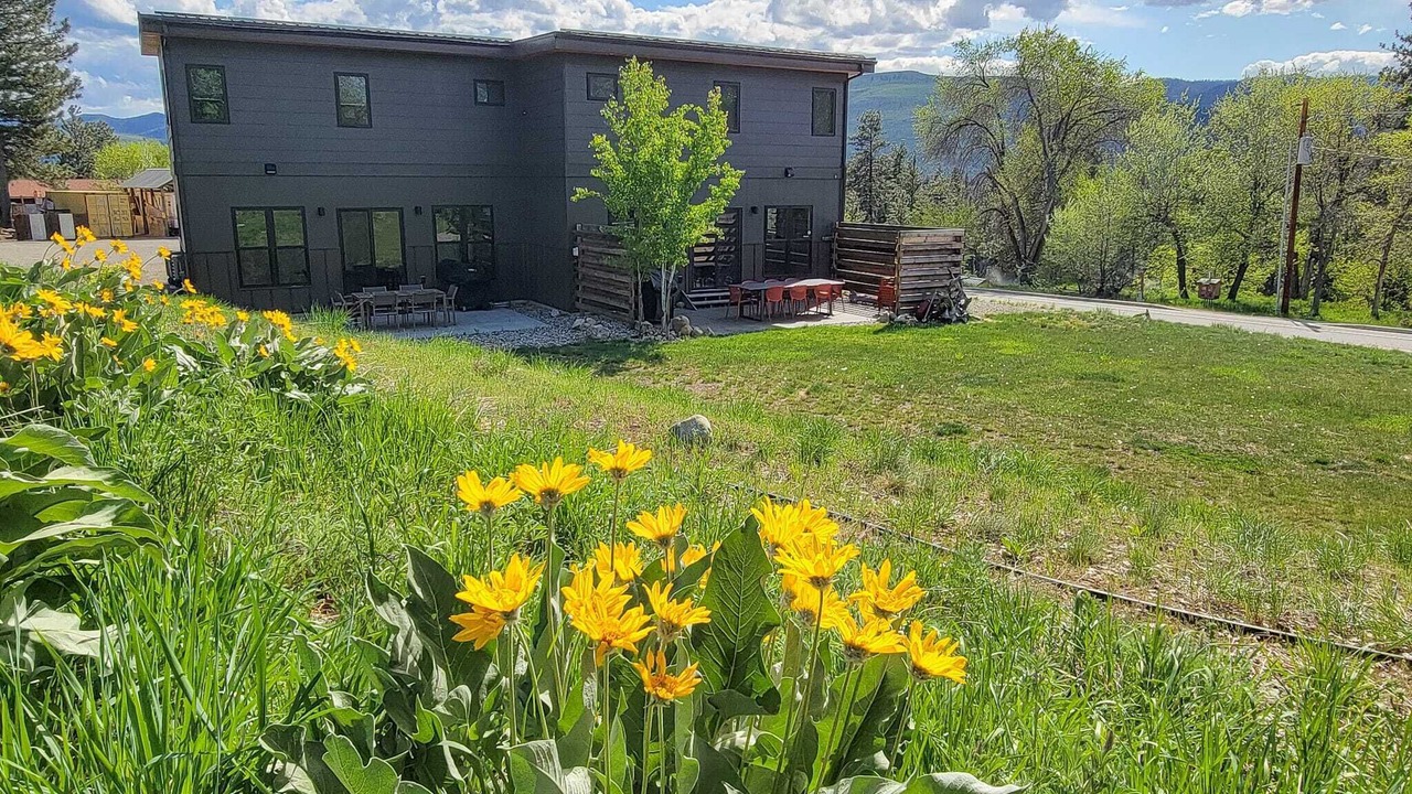 Photo of Outdoor in Winthrop