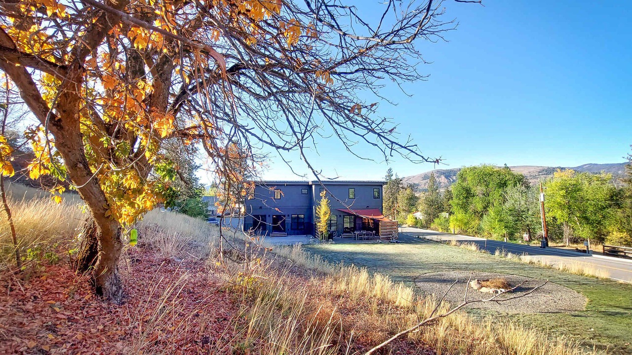 Photo of Outdoor in Winthrop