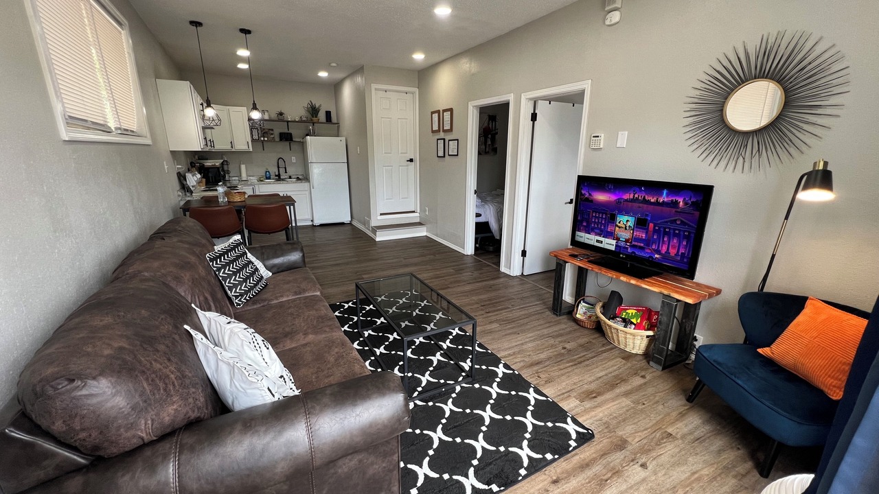 Photo of Livingroom in Parkland