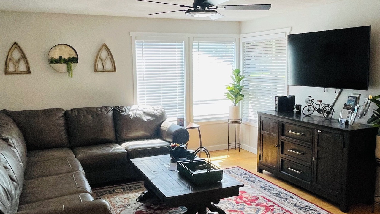 Photo of Livingroom in Medford