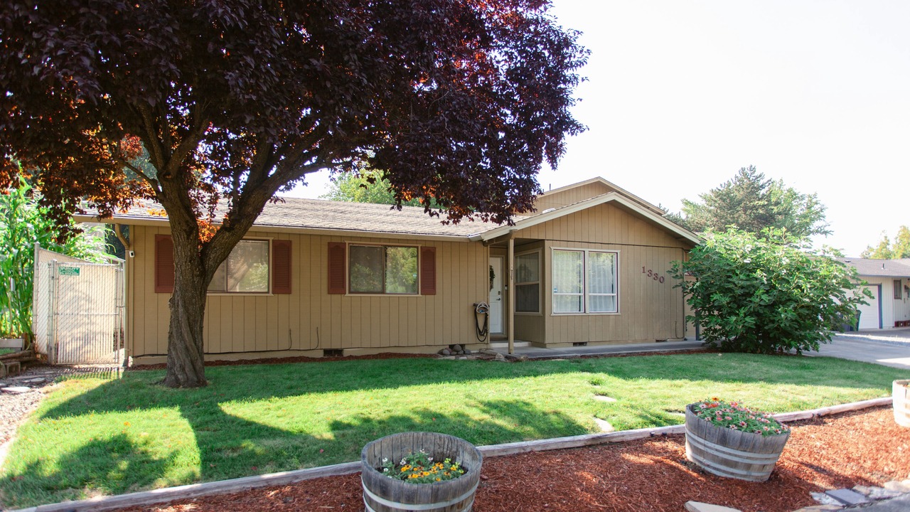 Photo of Outdoor in Medford
