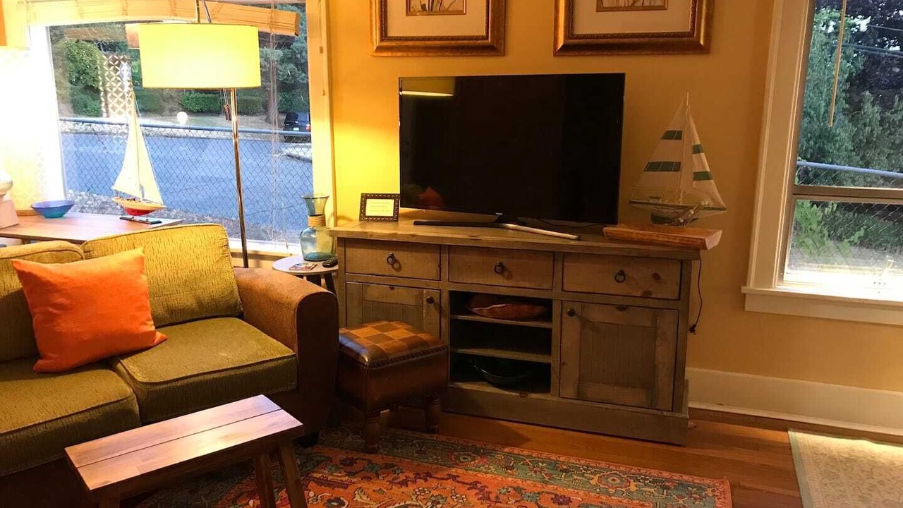 Photo of Livingroom in West Seattle