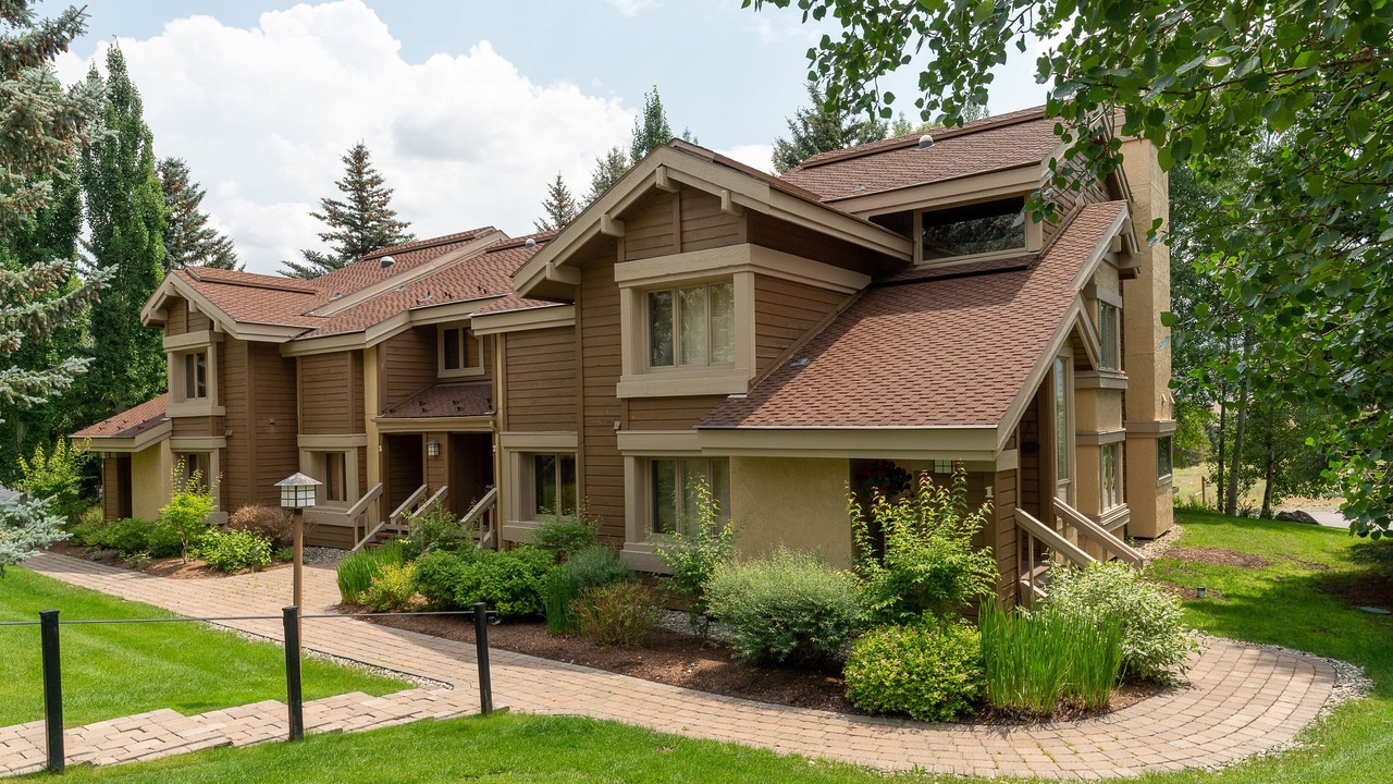 Photo of Outdoor in Elkhorn Village
