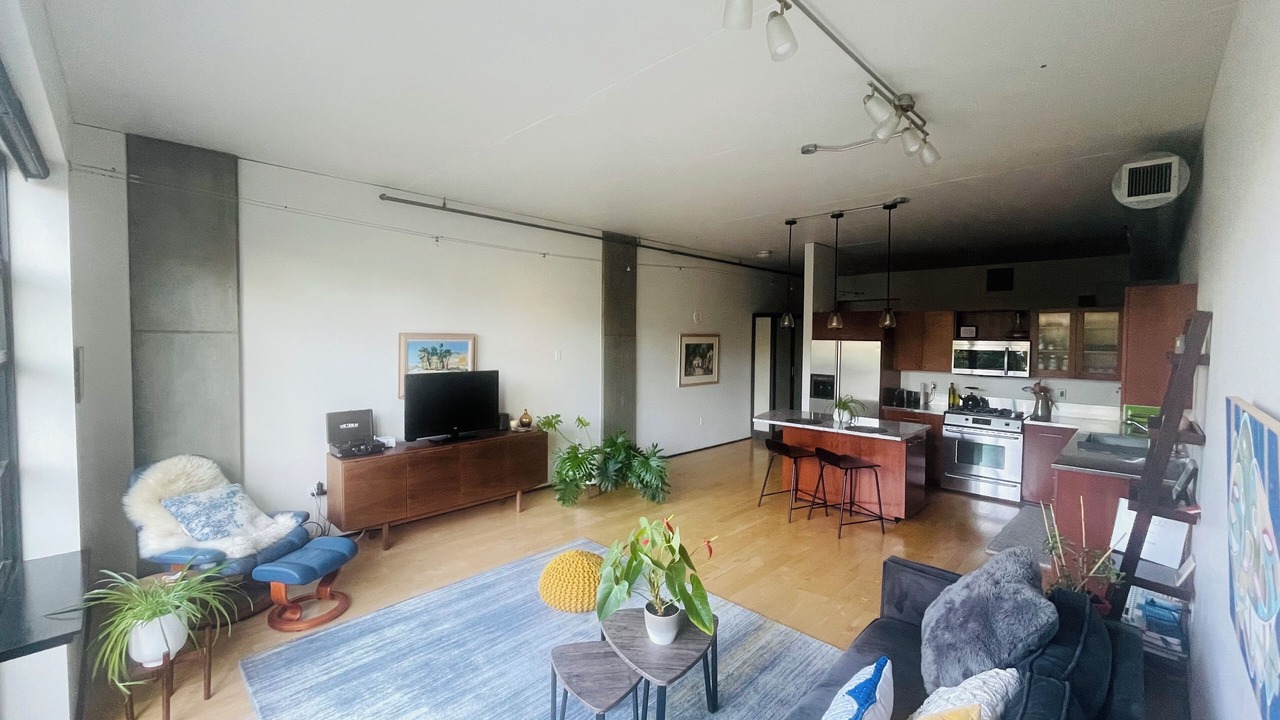 Photo of Livingroom in Pearl District