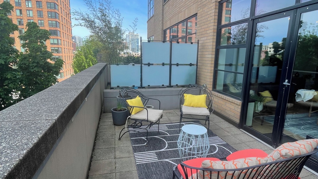 Photo of Patio Balcony in Pearl District