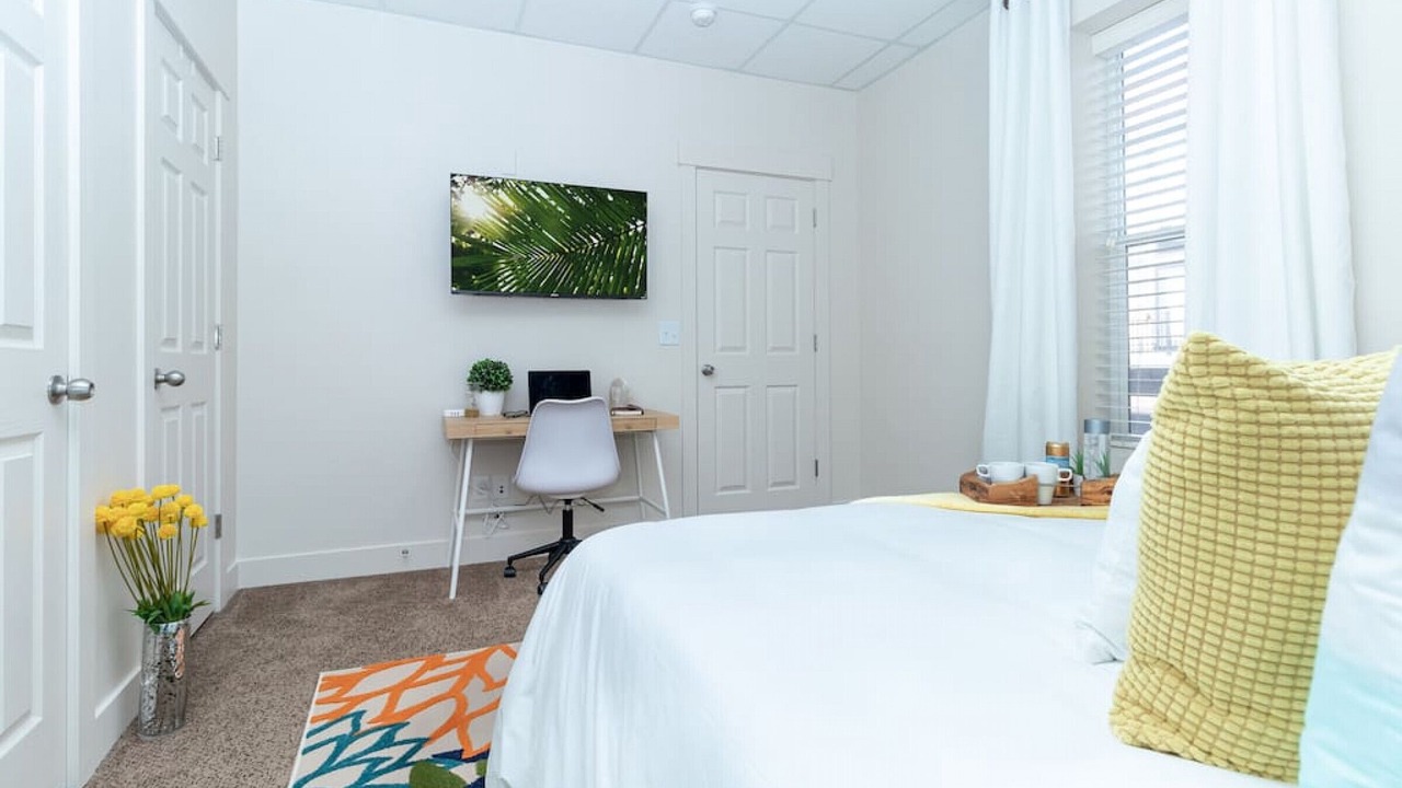 Photo of Bedroom in Central City