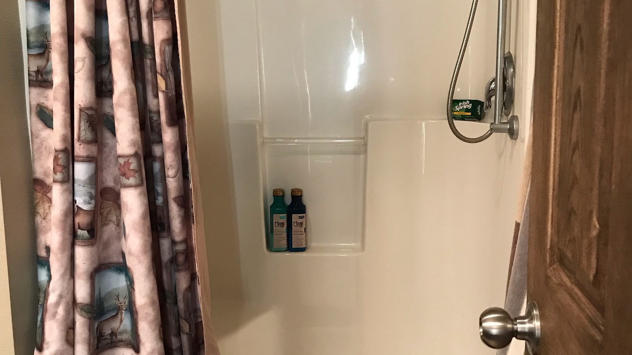 Photo of Bathroom in Coolin