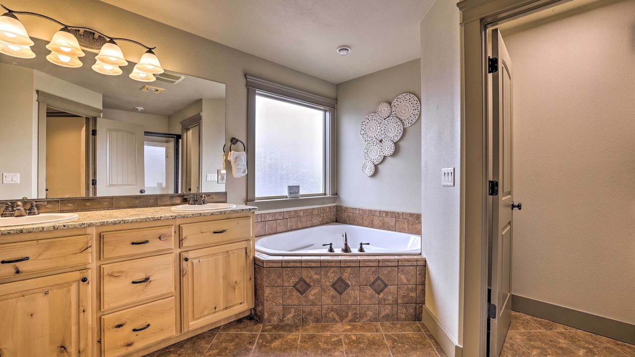 Photo of Bathroom in Southwest Ada County Alliance