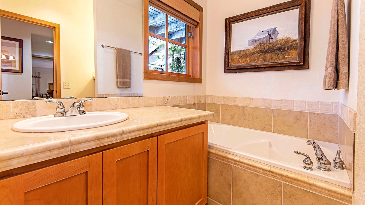 Photo of Bathroom in Black Butte Ranch