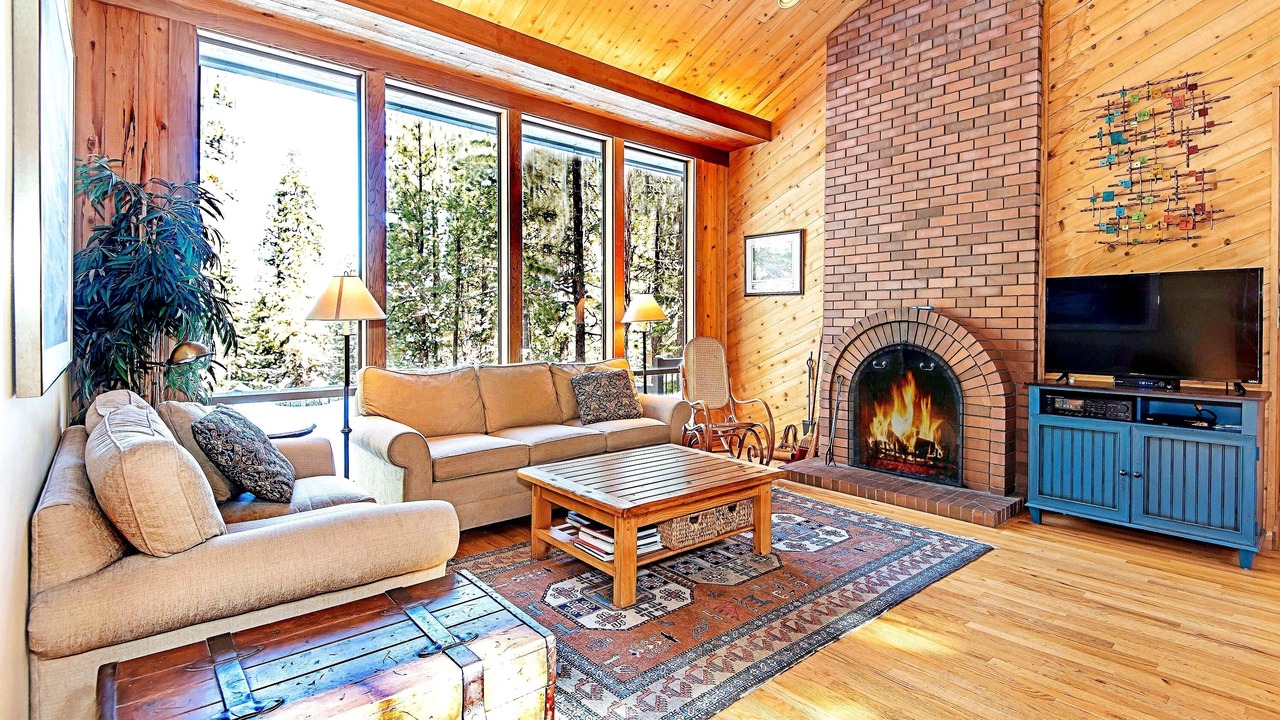 Photo of Livingroom in Black Butte Ranch