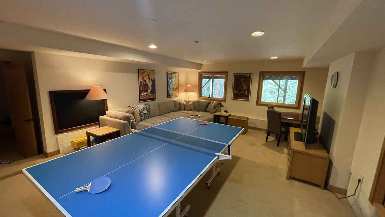 Photo of Bedroom in Black Butte Ranch
