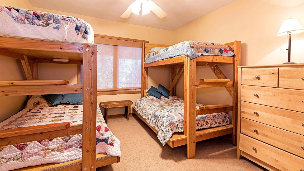 Photo of Bedroom in Black Butte Ranch