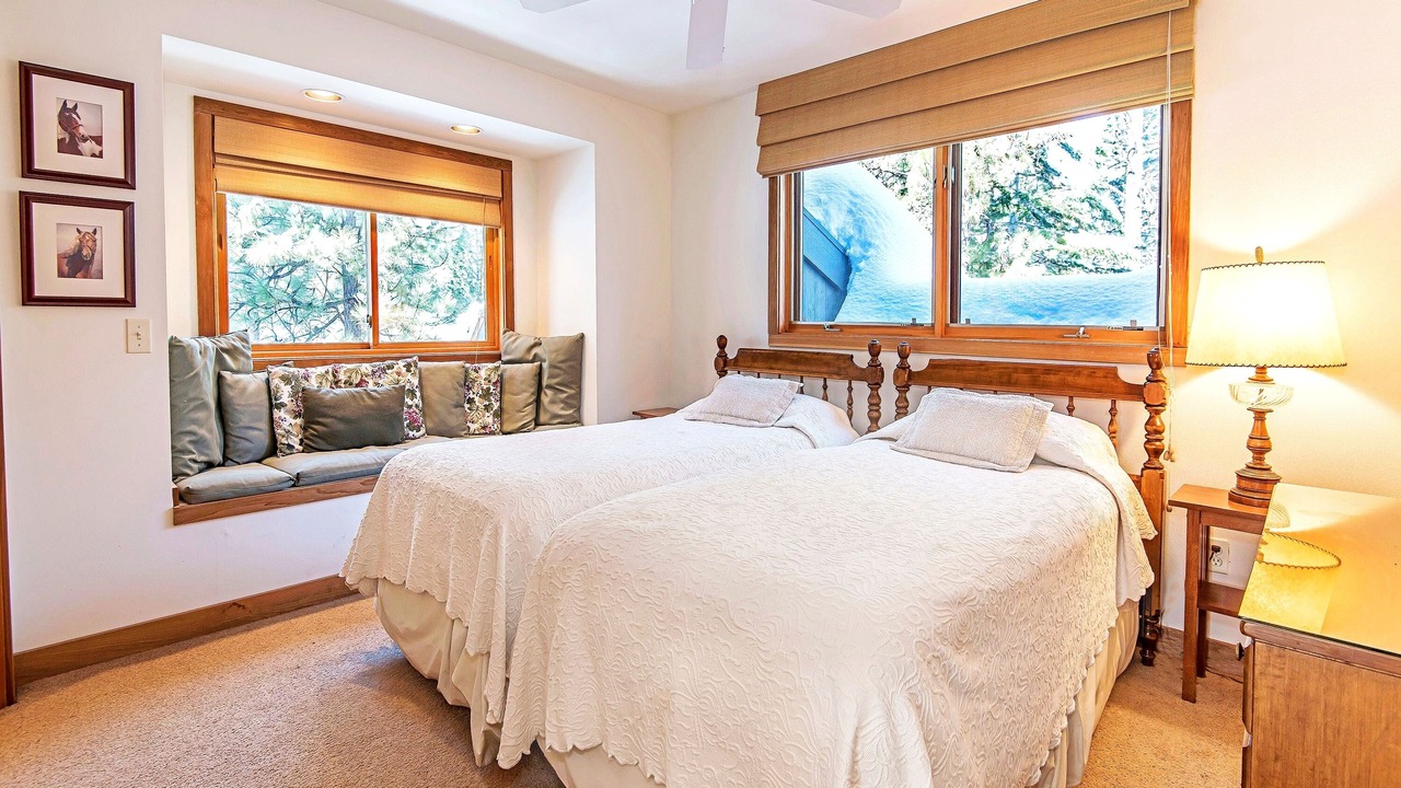Photo of Bedroom in Black Butte Ranch