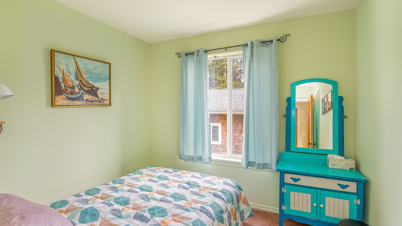 Photo of Bedroom in Grayland